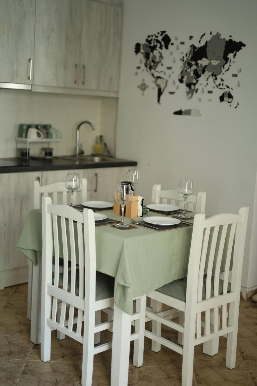 Happy Apartment Sarandë Buitenkant foto